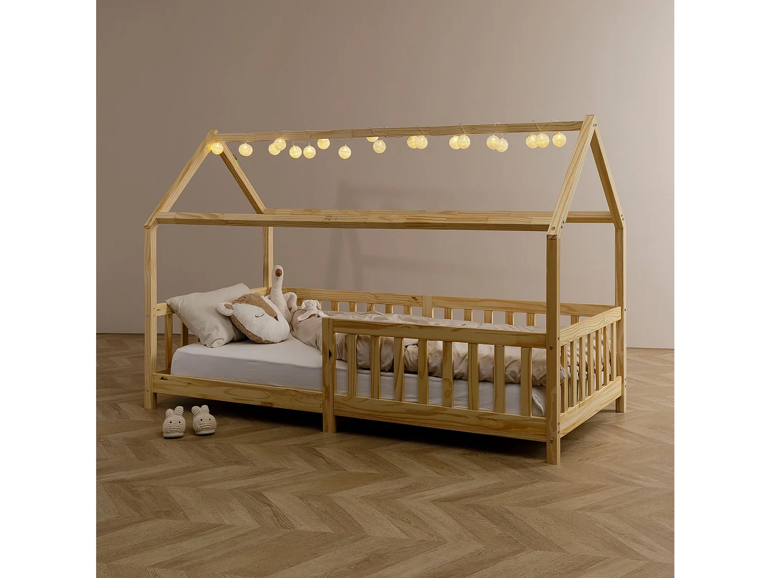 Guirlande LED AMICI à boules blanches, guirlande lumineuse d'intérieur avec 20 boules