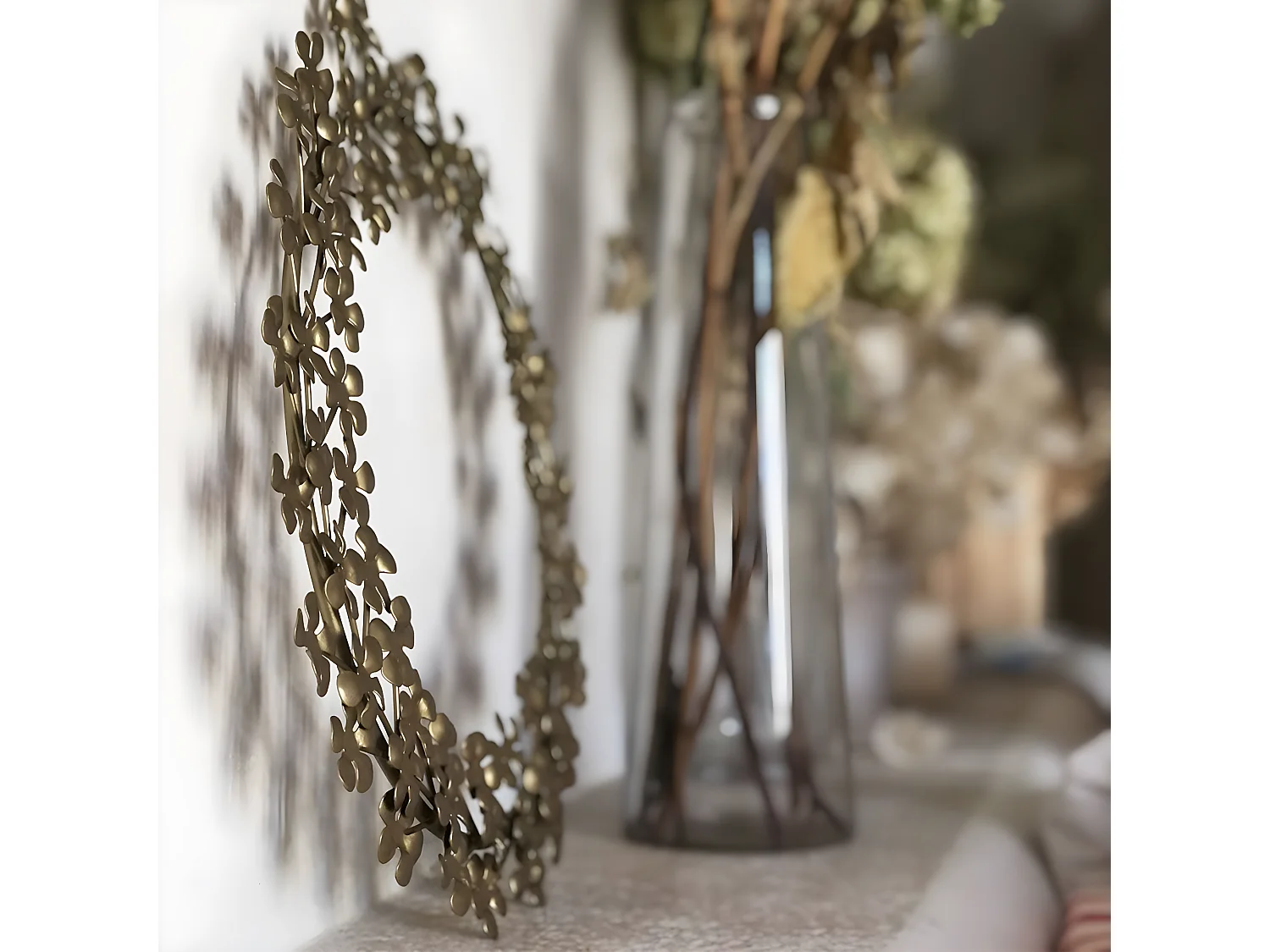 Couronne murale de pétales en métal