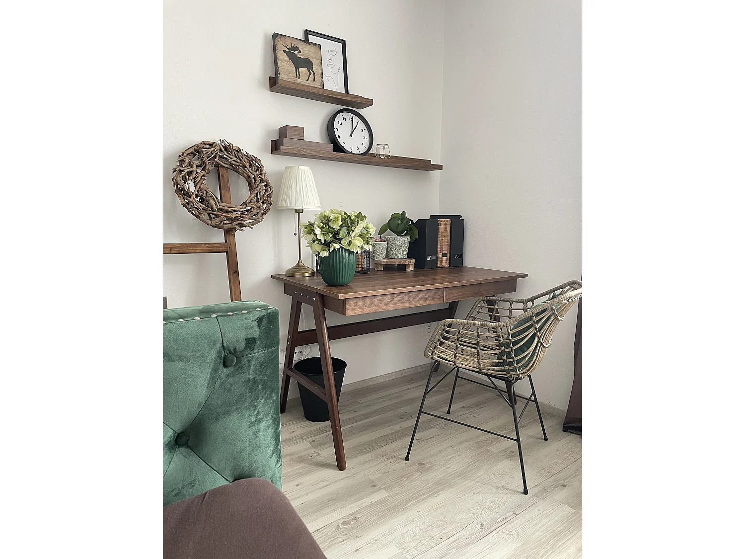 Table de bureau SHESLAY Marron foncé 120 cm 70 cm avec rangement