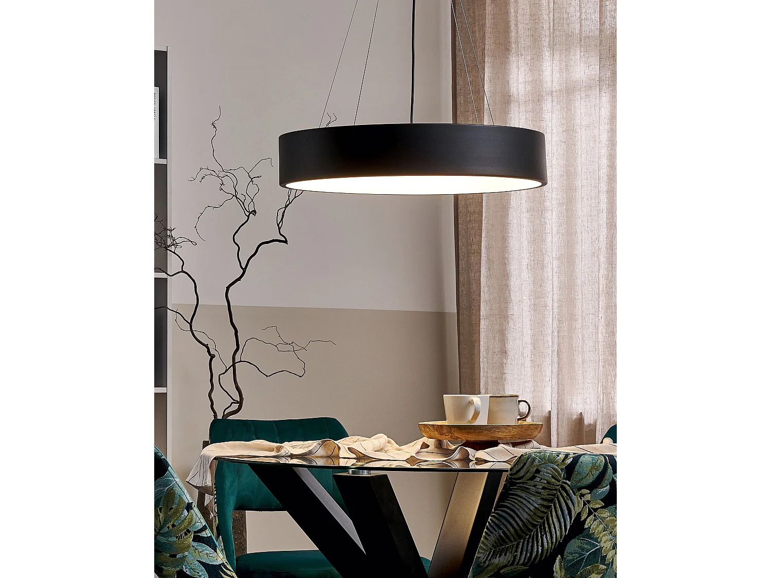 Candeeiro LED suspenso BALILI Metal Preto