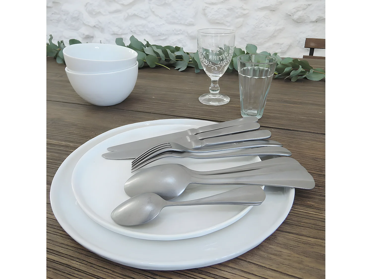 Cubertería 16 piezas de acero inoxidable gris