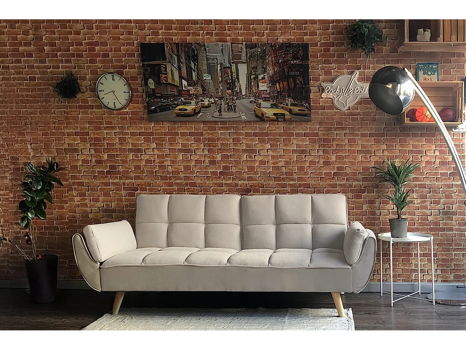 Divano letto clic clac in tessuto vellutato tortora - Ambra piede legno naturale