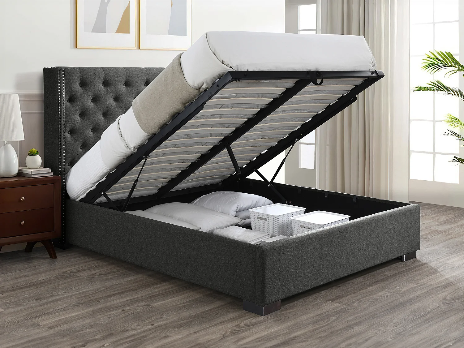 Bett mit Bettkasten mit gestepptem Kopfteil - 180 x 200 cm - Stoff - Grau - MASSIMO