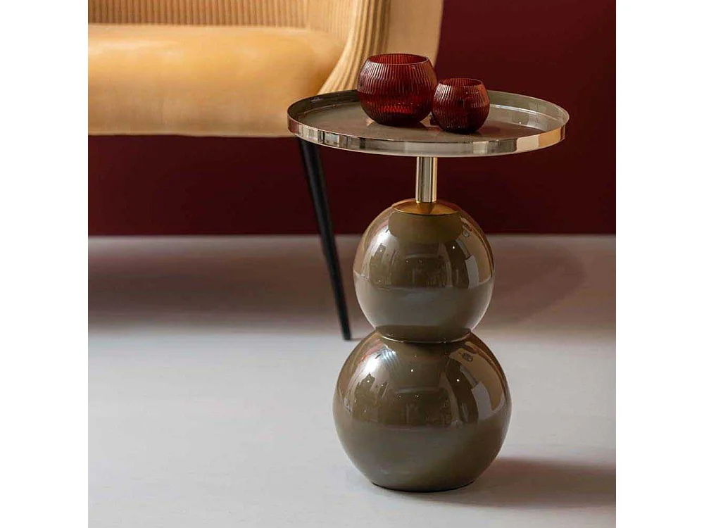 Bout de canapé en métal Nora Vert mousse