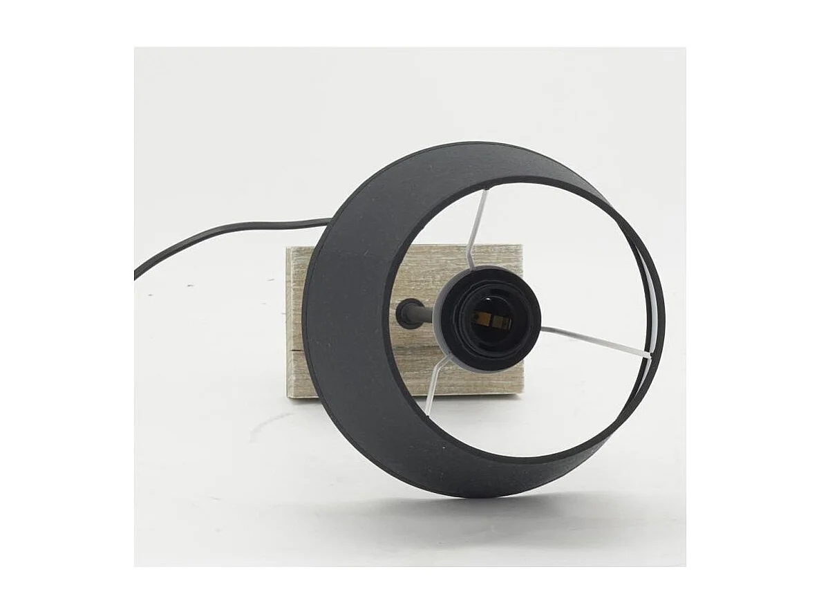 Lampe en métal montagne