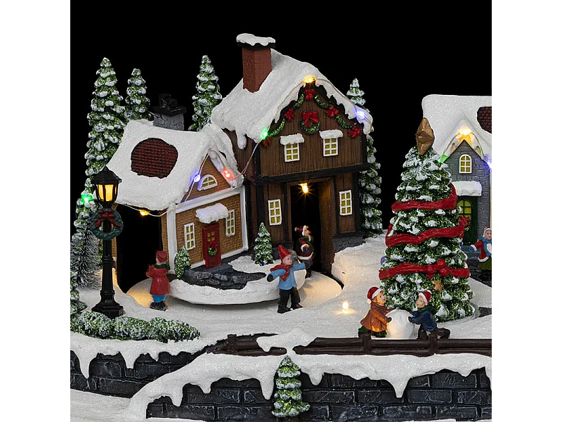 Village de Noël lumineux, musical et animé Rue piétonne et son Sapin