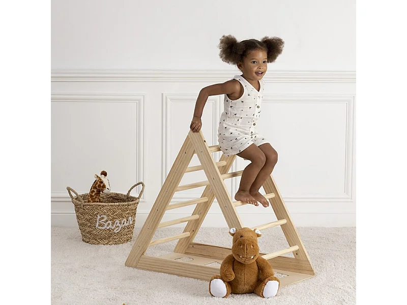 Triangle d'escalade en bois marron 90x78x44 cm