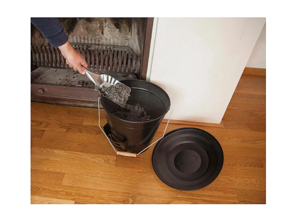 Seau à cendres avec pelle