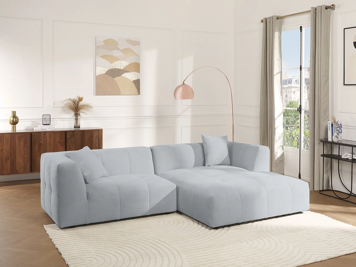 Högerställd vinkelformad soffa i ljusgrått manchestertyg NAEMIA från Maison Céphy