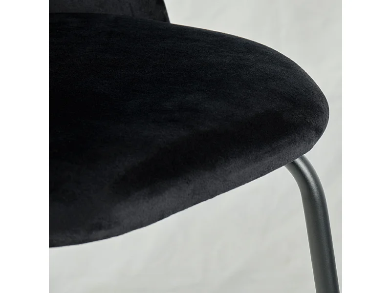 Lot de 2 chaises velours noir capitonnée et pieds métal noir - FARA