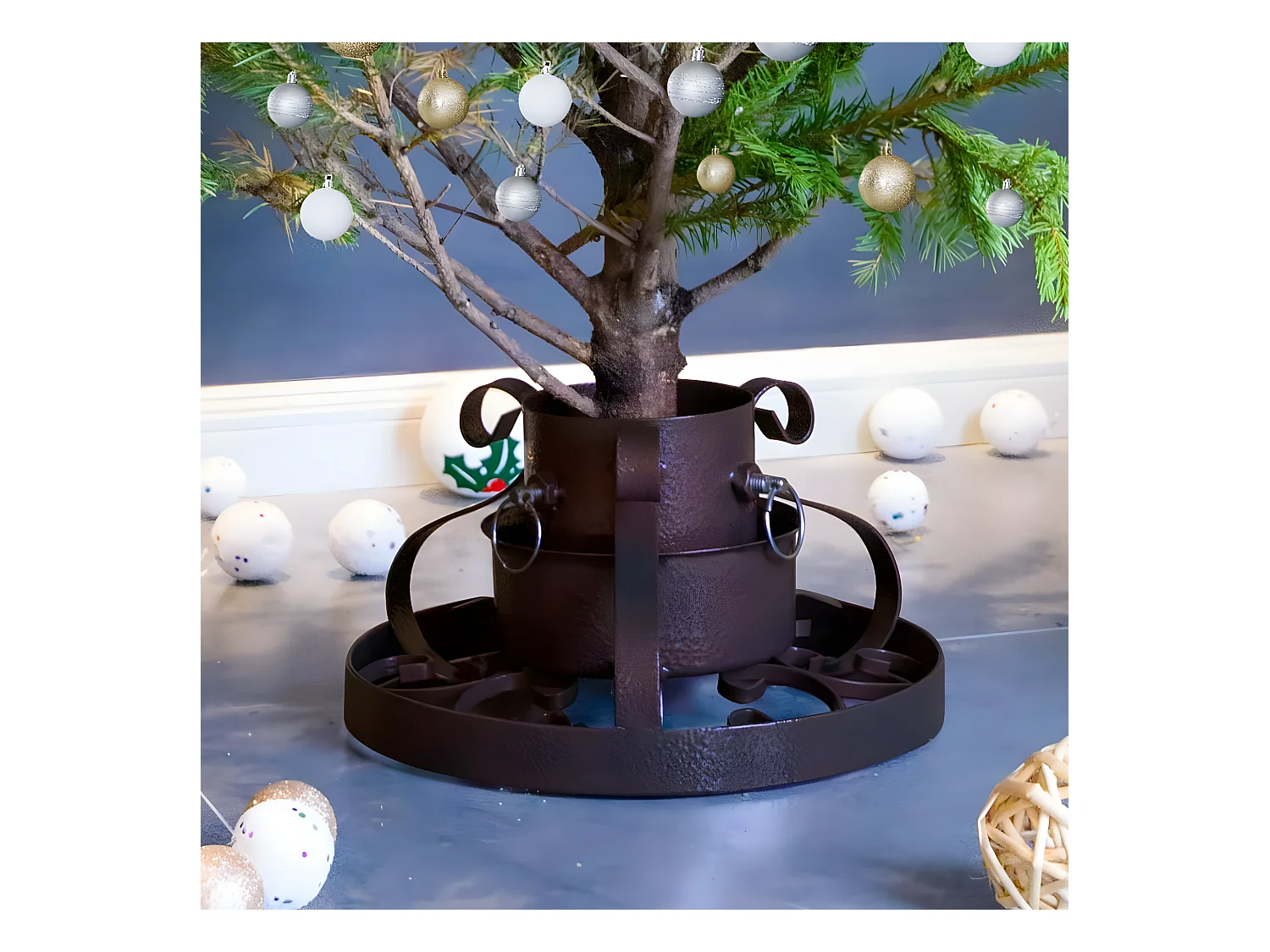 Kerstboomstandaard in antieke stijl 29x29x15,5 cm koperkleurig