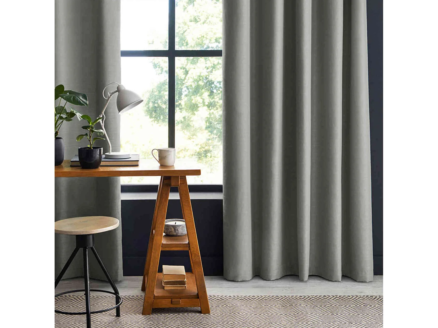 Rideau occultant à œillets gris 140x180