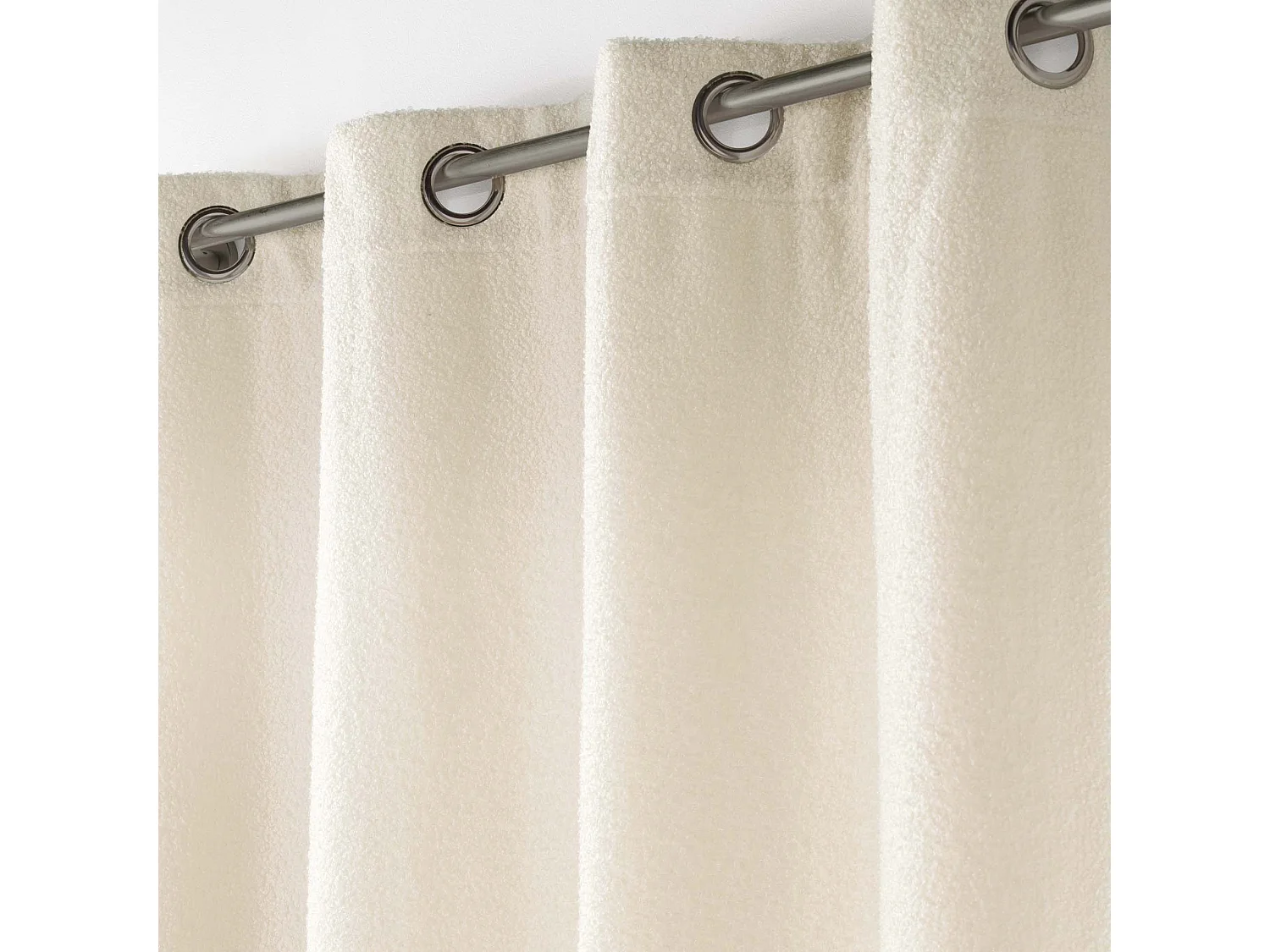 Rideau à oeillets bouclette unie ecru 140x240