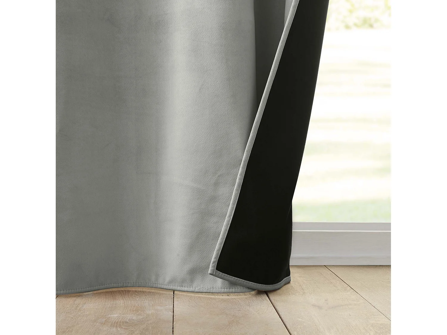 Cortina aislante y térmica de terciopelo