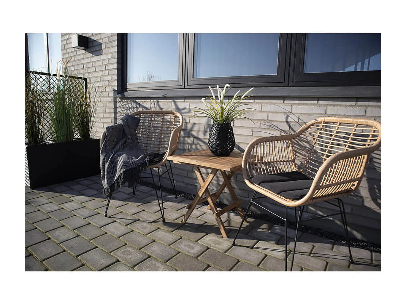 PILA - Lot de 4 Fauteuils Rotin Synthétique Naturel et Pieds Acier