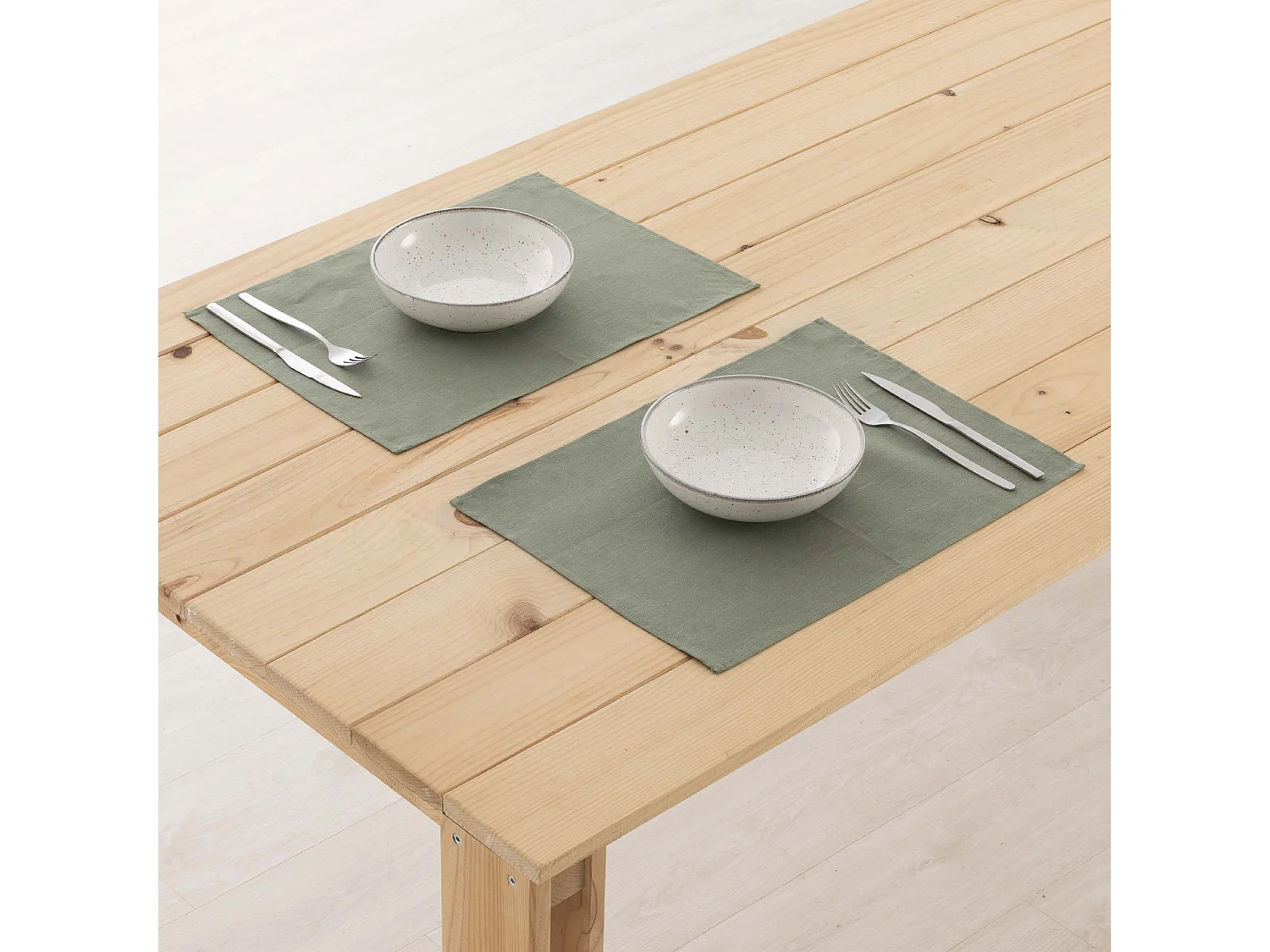 Pack 2 unidades mantel individual hidrófugo antimanchas Lino 100% Army Green 45x35 cm