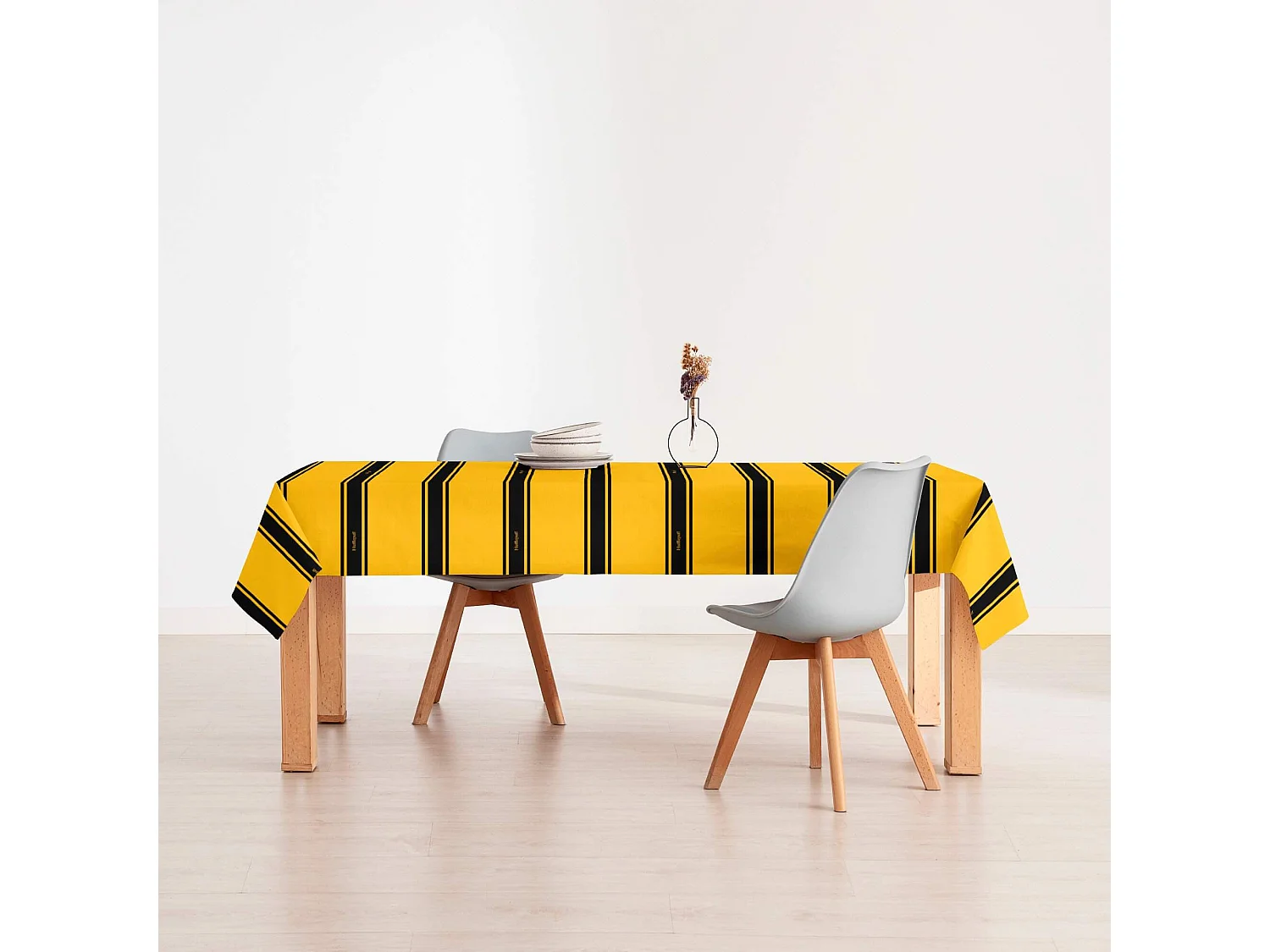 Mantel resinado antimanchas Hufflepuff Basic - 250X140 cm