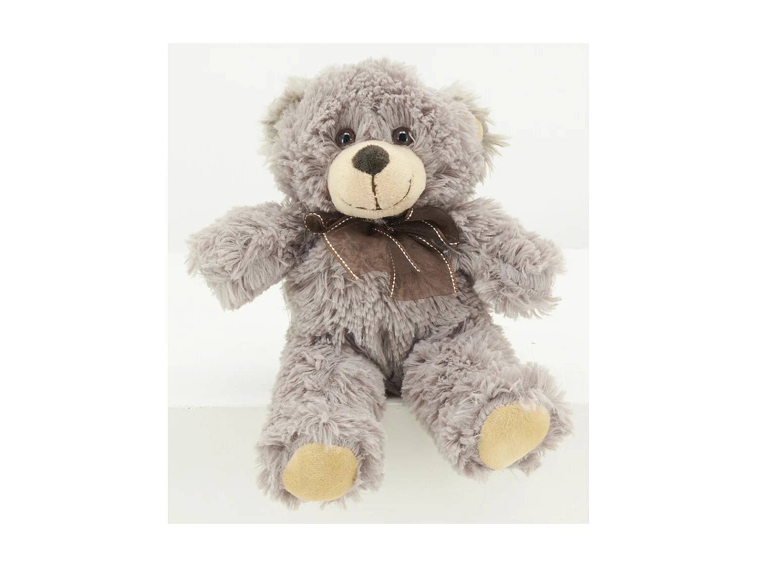 Bär Plüschtier aus dunklen grauen Acrylfasern