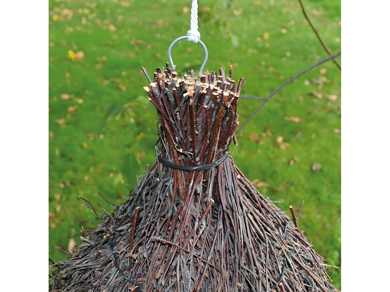 Mangeoire oiseaux extérieur stable pour oiseaux sauvage Modele:Sweet Home 311