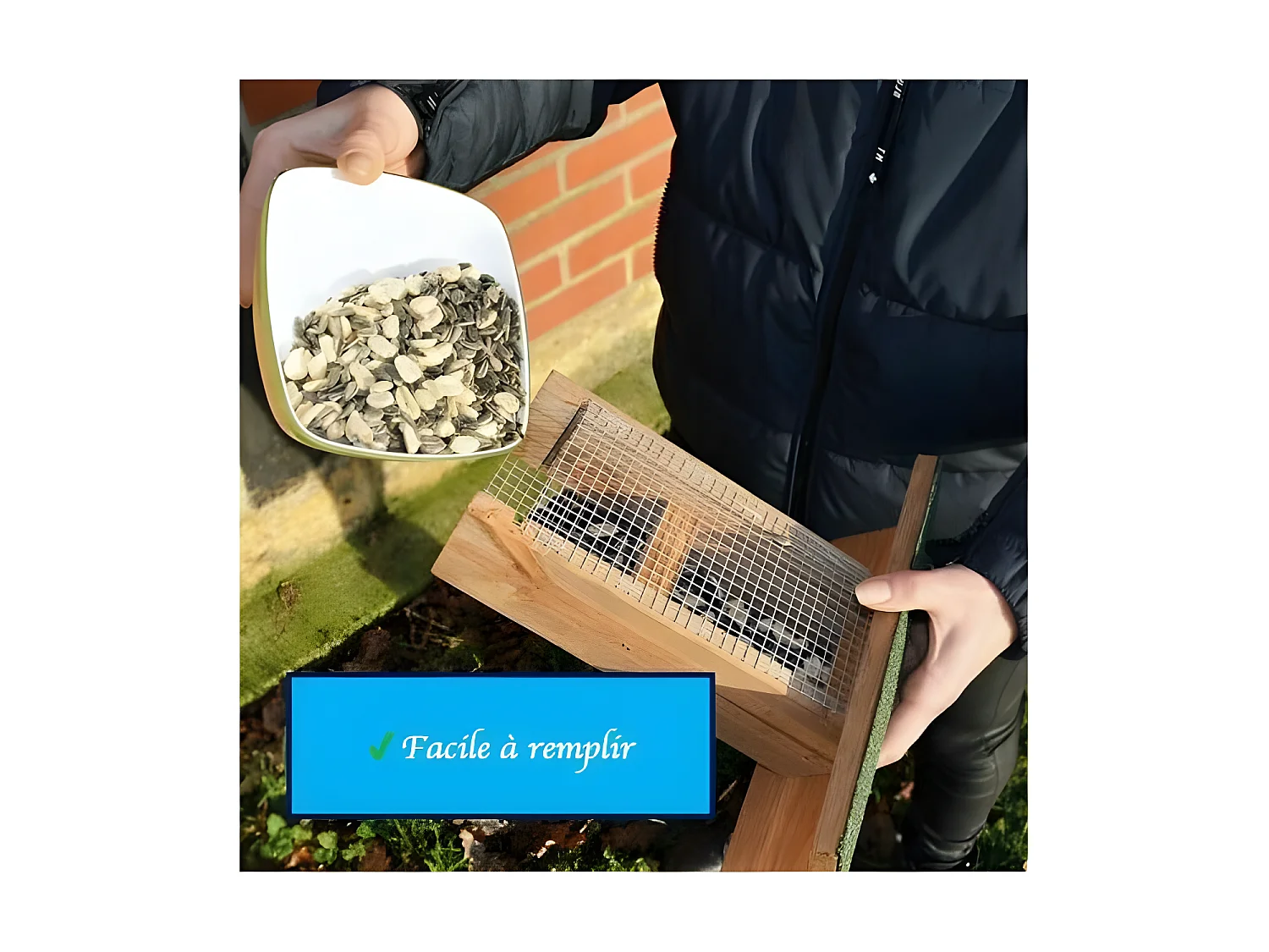 Mangeoire oiseaux exterieur pour oiseaux sauvage. Montage simple .modele Palace-313