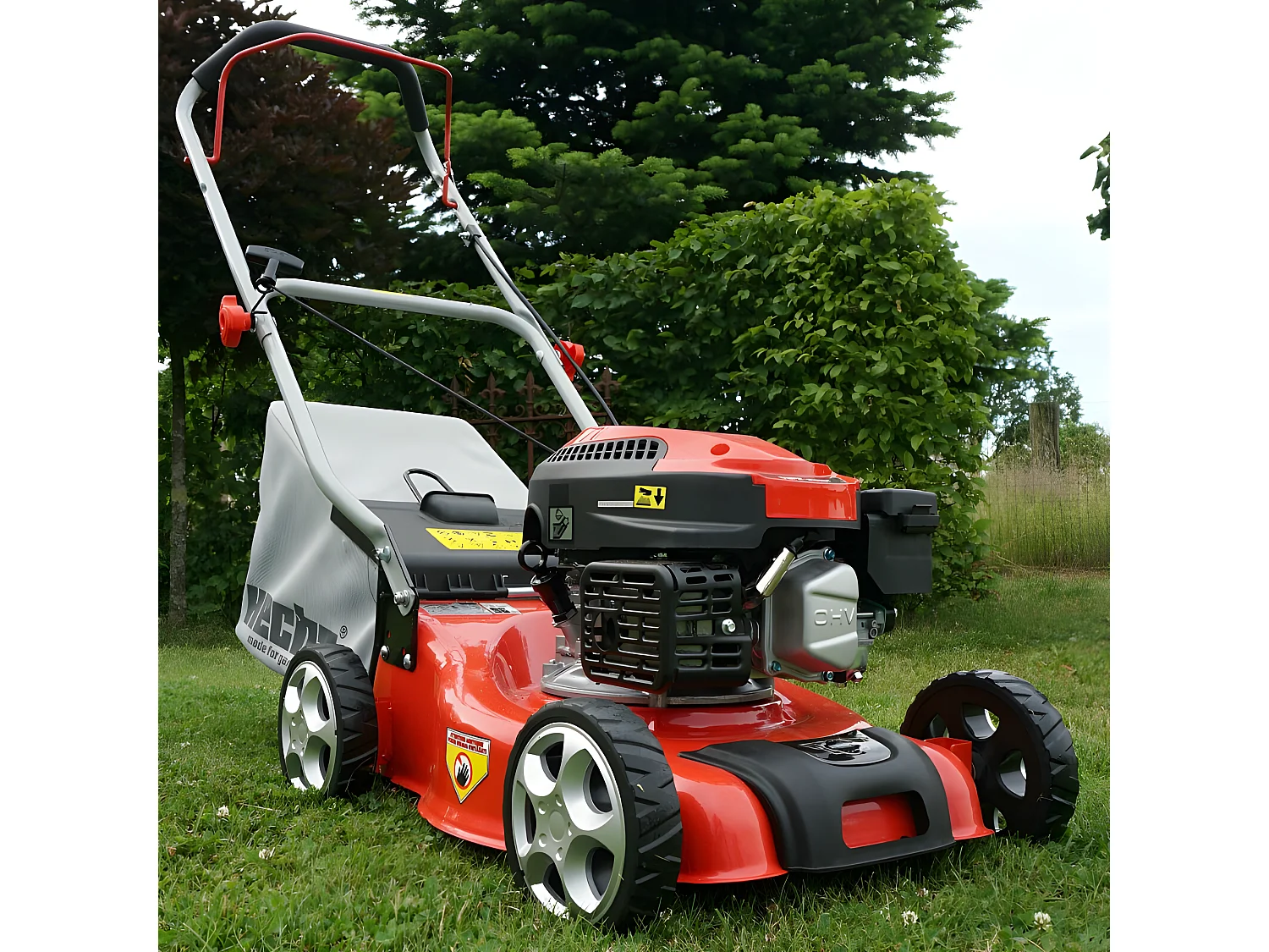 Hecht 540 Tondeuse à gazon essence 4temps largeur de coupe 40,6cm 700m2 bac de 40L