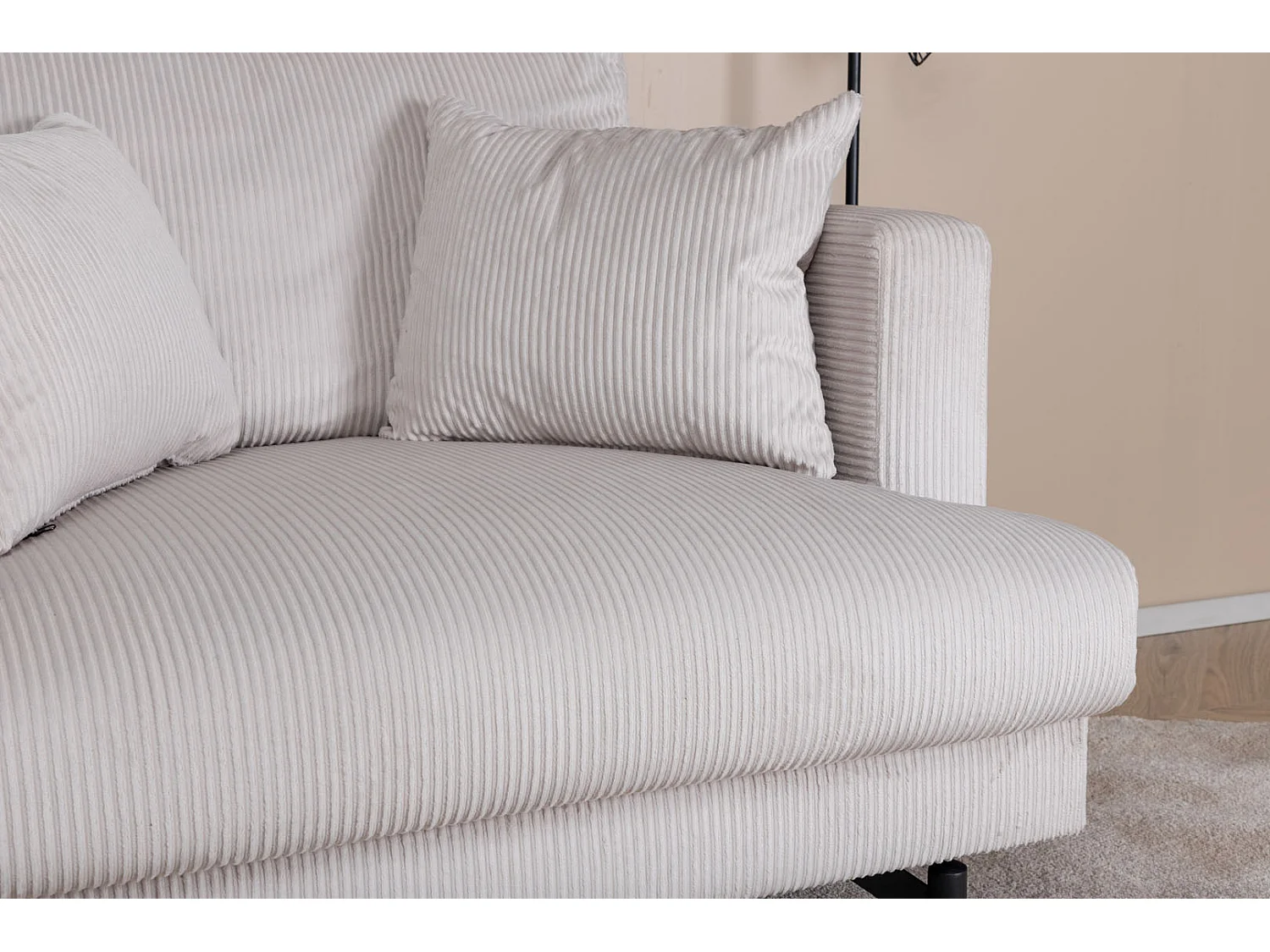Sofia fauteuil fluweel beige.