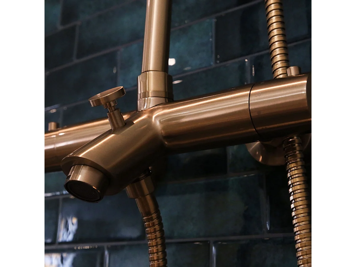 Columna termostática para bañera y ducha Luisa II 250 cobre cepillado Essebagno