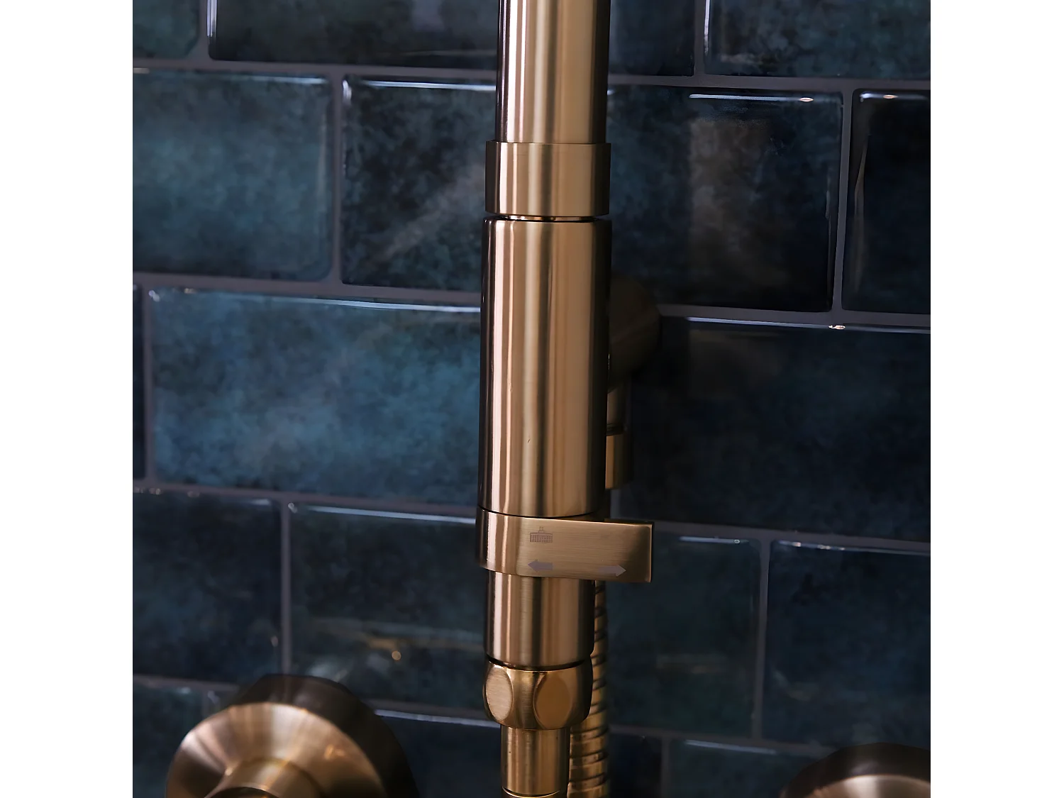 Luisa II columna de ducha sin mezclador cobre cepillado Essebagno