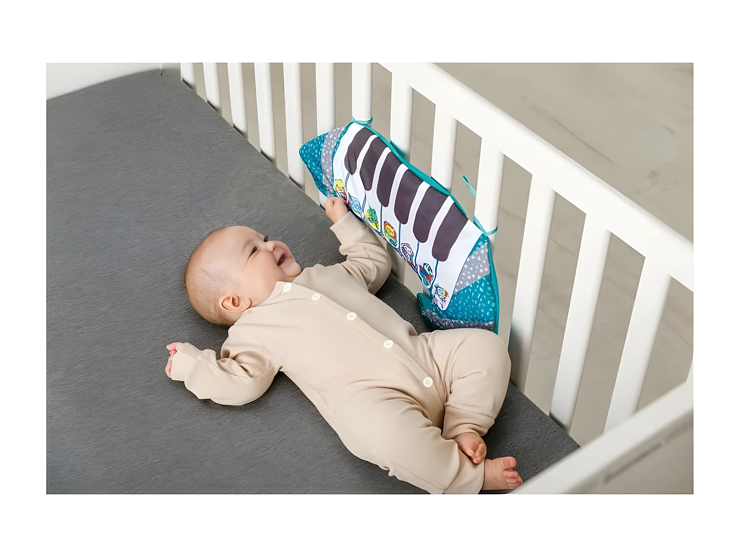 INFANTINO Piano + coussin 3 en 1 raton laveur