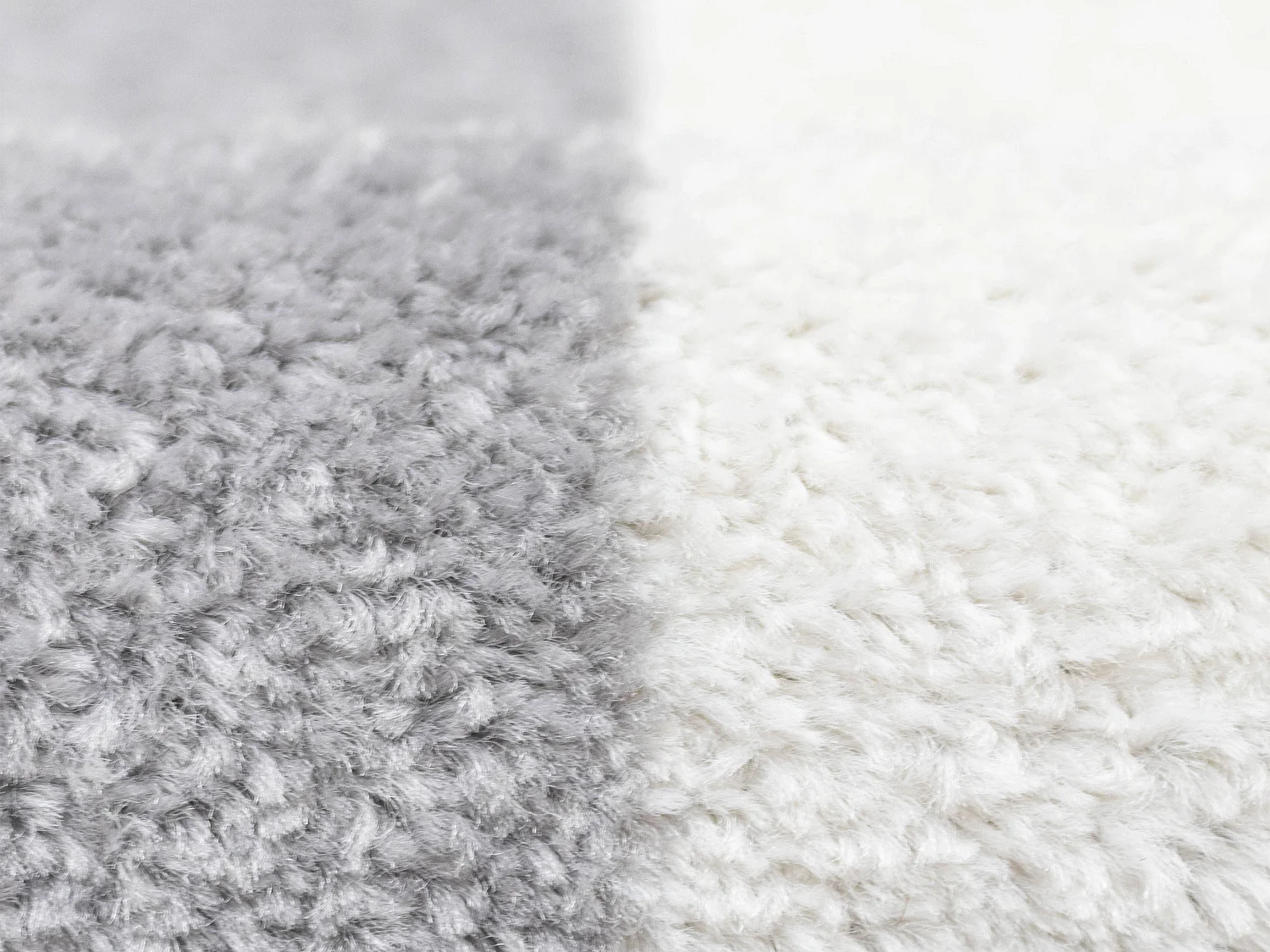 Tapis géométrique - 160 x 230 cm - Noir, blanc, gris - CARINO