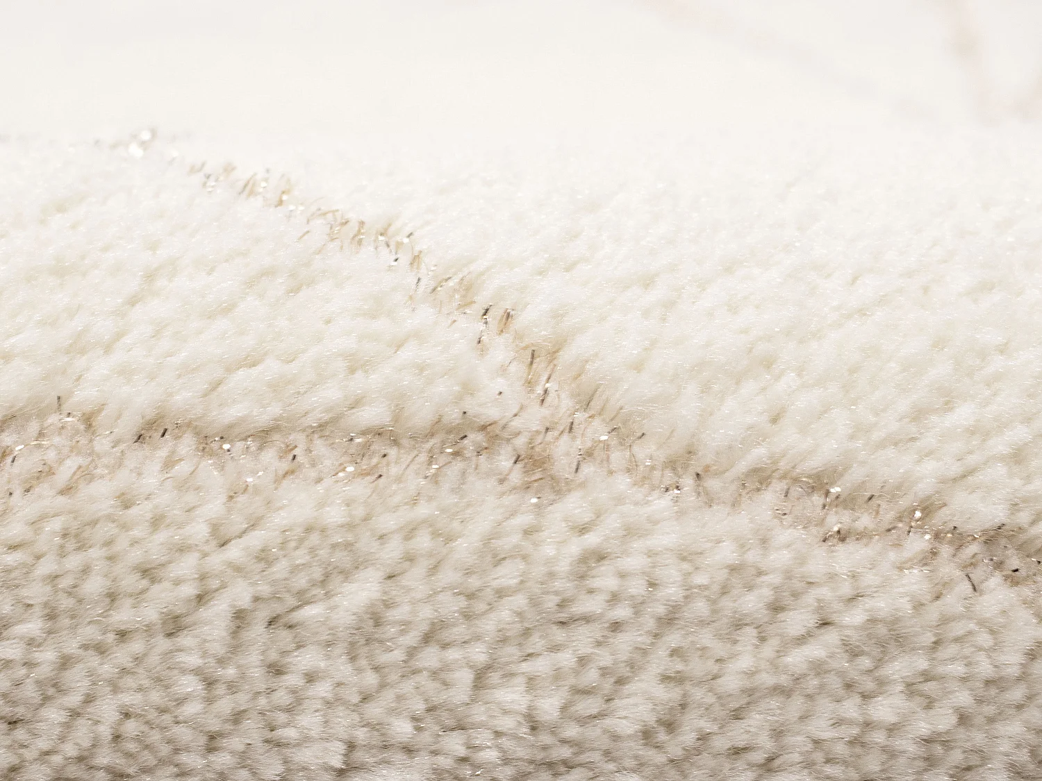 Tapis imprimé feuillage finition lurex brillant - 160 x 230 cm - beige - VANILA