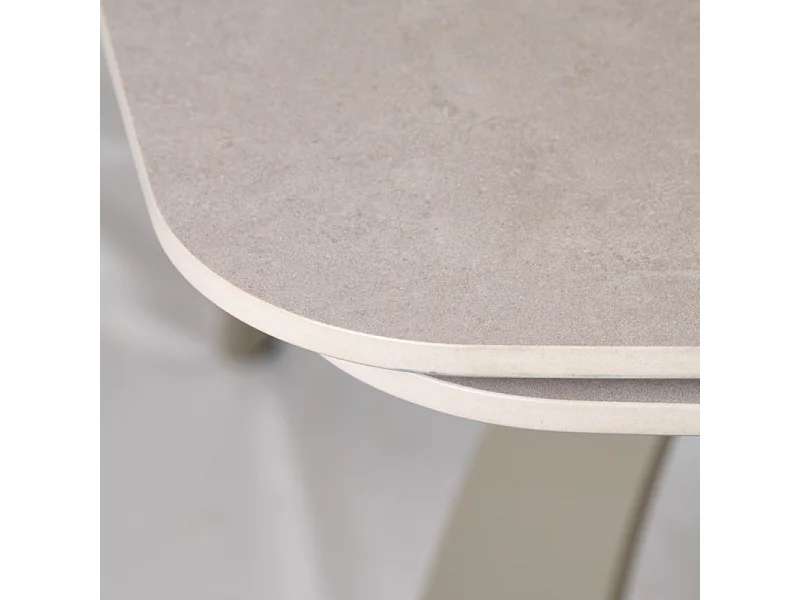 Table extensible 180 à 260 cm en céramique gris pieds taupe - VALMONT