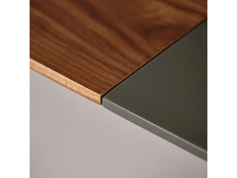 Table extensible 180 à 230 cm plaquée en noyer et pieds métal - CARSON