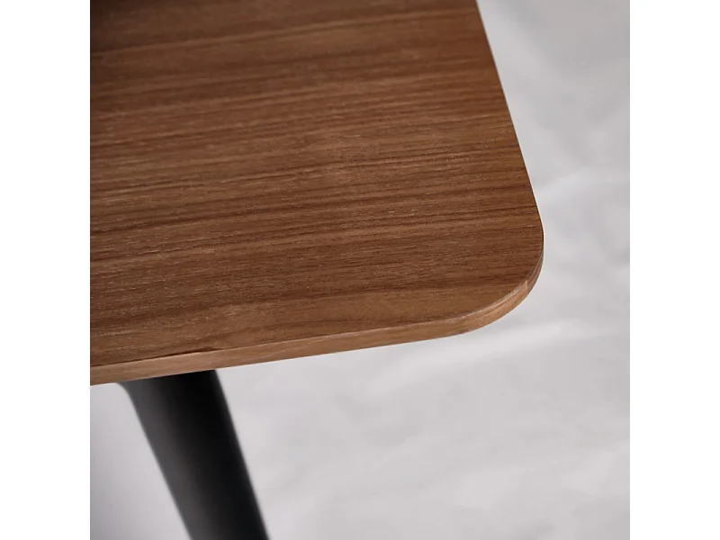 Table basse 120 cm plaquée bois de noyer et pieds métal noir - CARSON