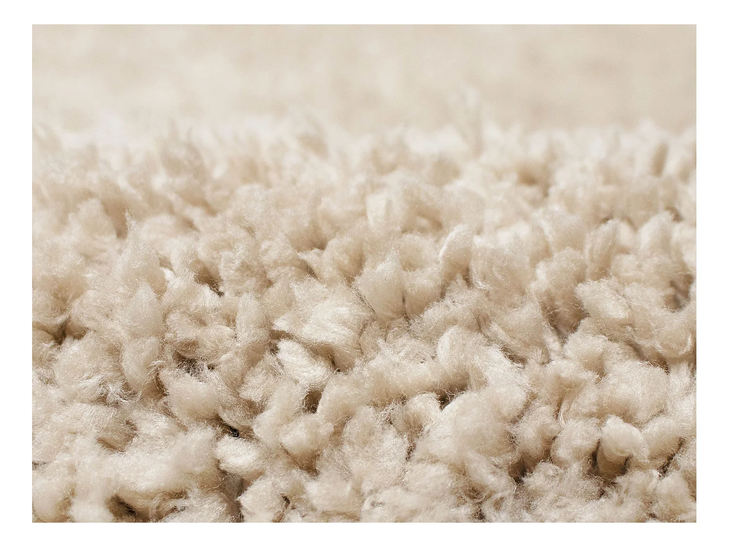 Tapete shaggy com pelos compridos 200x290 cm bege - MILINIO