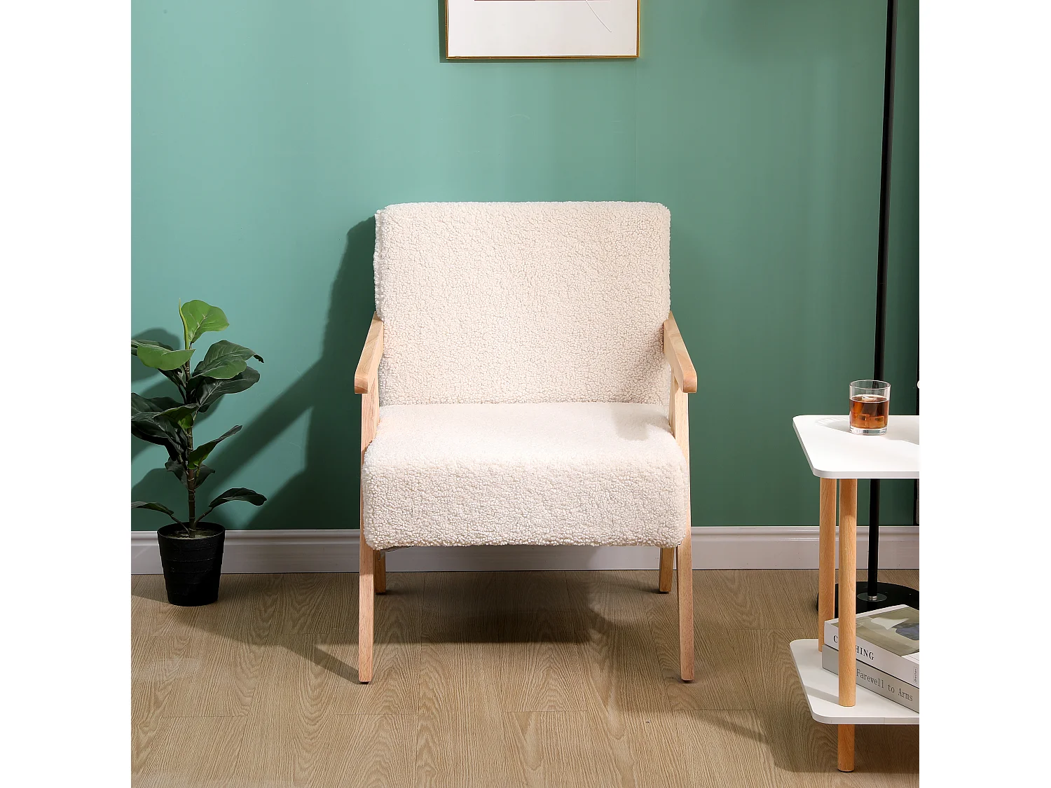 Fauteuil de salon en bois massif et bouclette blanche