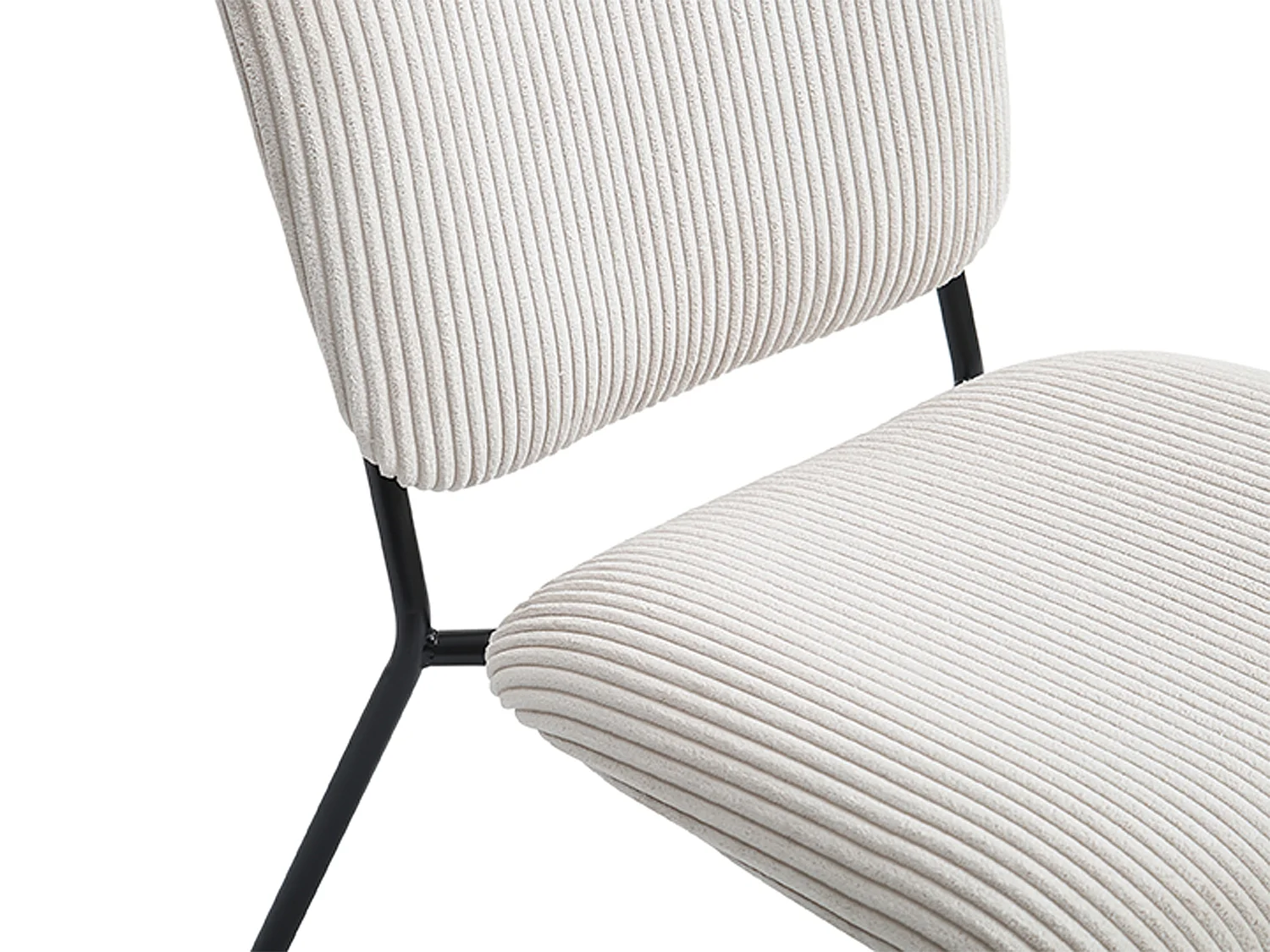 Fauteuil en velours côtelé beige LOVUNIA de Maison Céphy