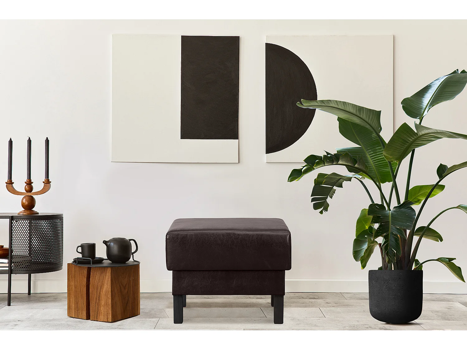 Sitzhocker auf hohen Holzbeinen - dunkelbraun - ESPECTO