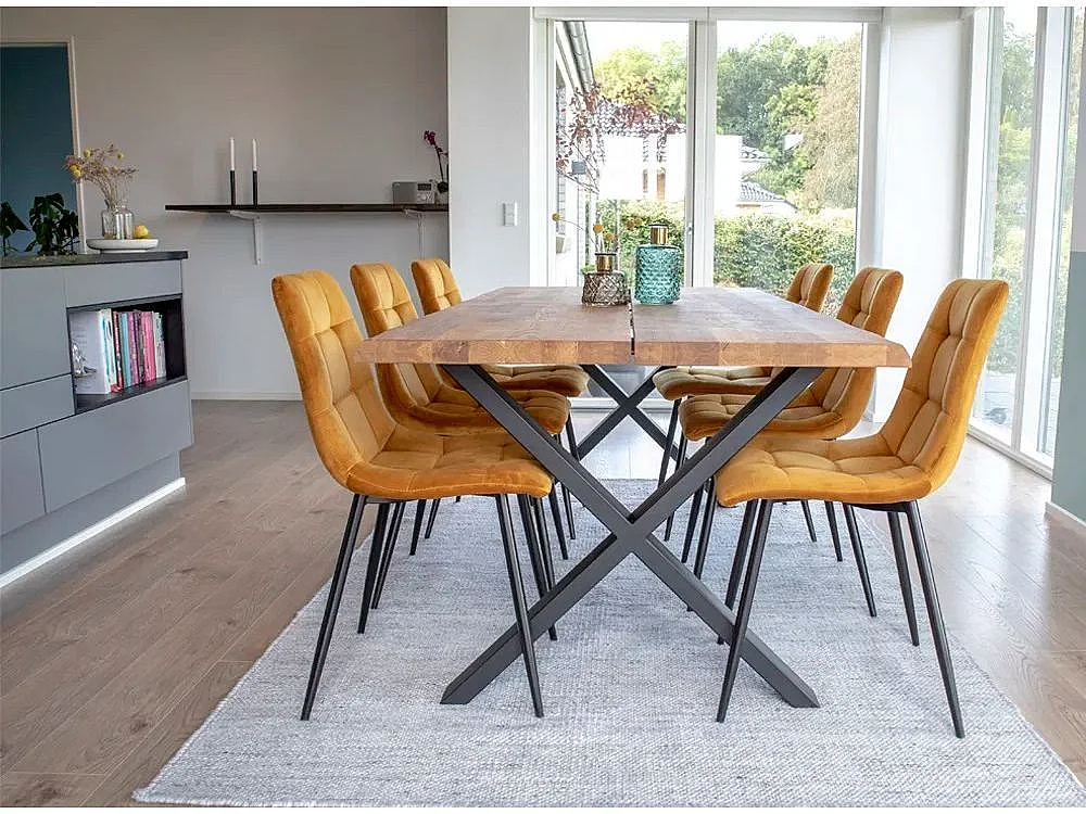 Lot de 2 chaises de salle à manger MODA – Velours capitonné et pieds en acier noir-Jaune moutarde