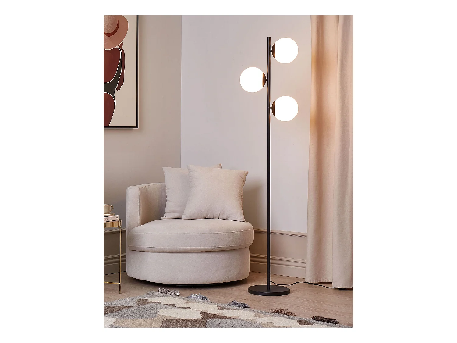 Stehlampe Metall schwarz Höhe 153 cm 3-flammig Glasschirme Kugelform modern Wadi