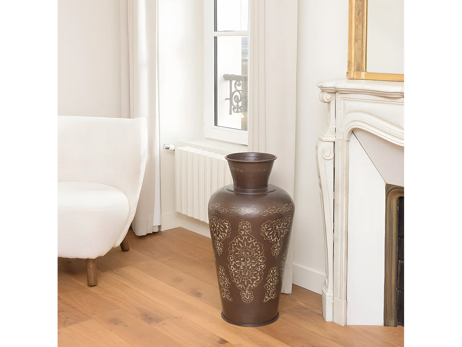 HONORE - Vase alu L35cm H70cm couleur cuivre foncé patine antique