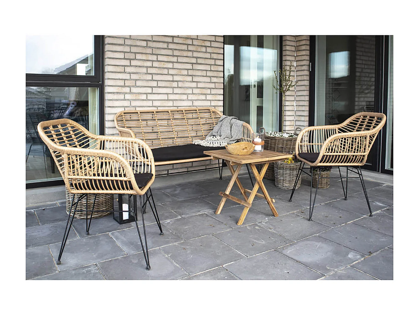 PILA - Lot de 2 Fauteuils Rotin Synthétique Naturel et Pieds Acier