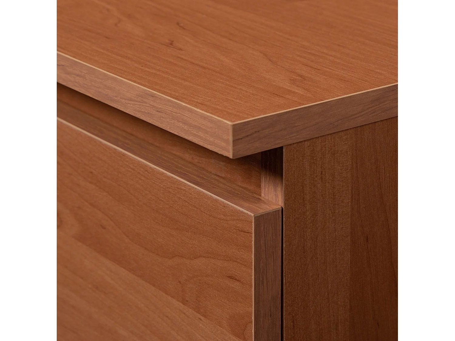 Bureau d'ordinateur AKORD CLP Aulne 135 cm 3 tiroirs façade Aulne 2 étagères 135x60x77 cm