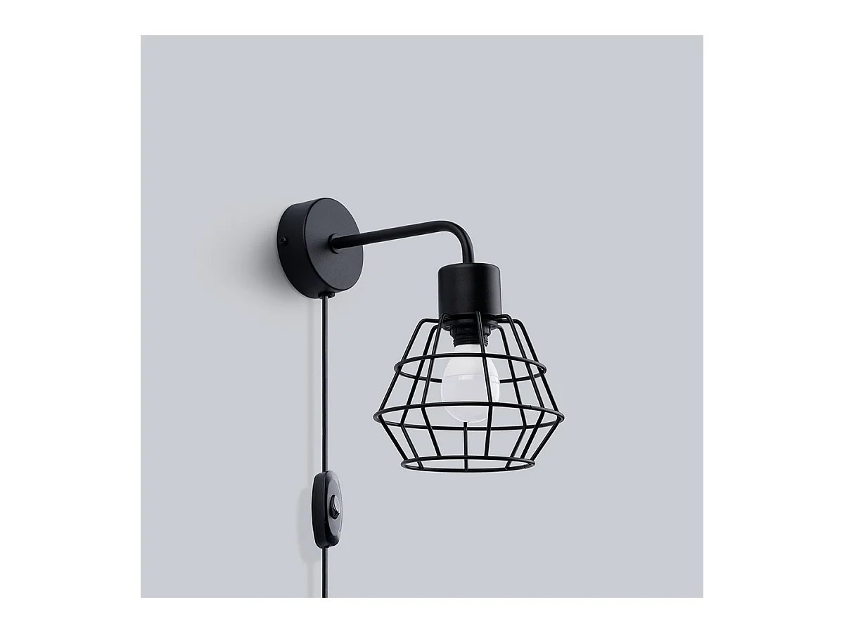 Wandlampen Suba Industriell Aus  Stahl - 1 Lichtquellen - L.15 X H. Cm - Schwarz