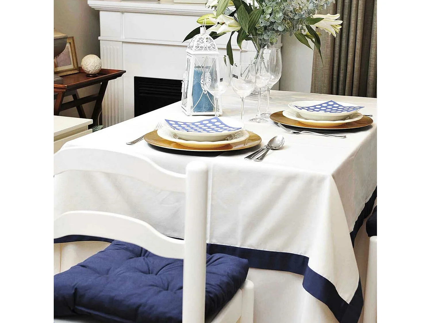 Table en bois de hêtre, fini sans vernis, l: 100 x f: 60 x h: 75 cm