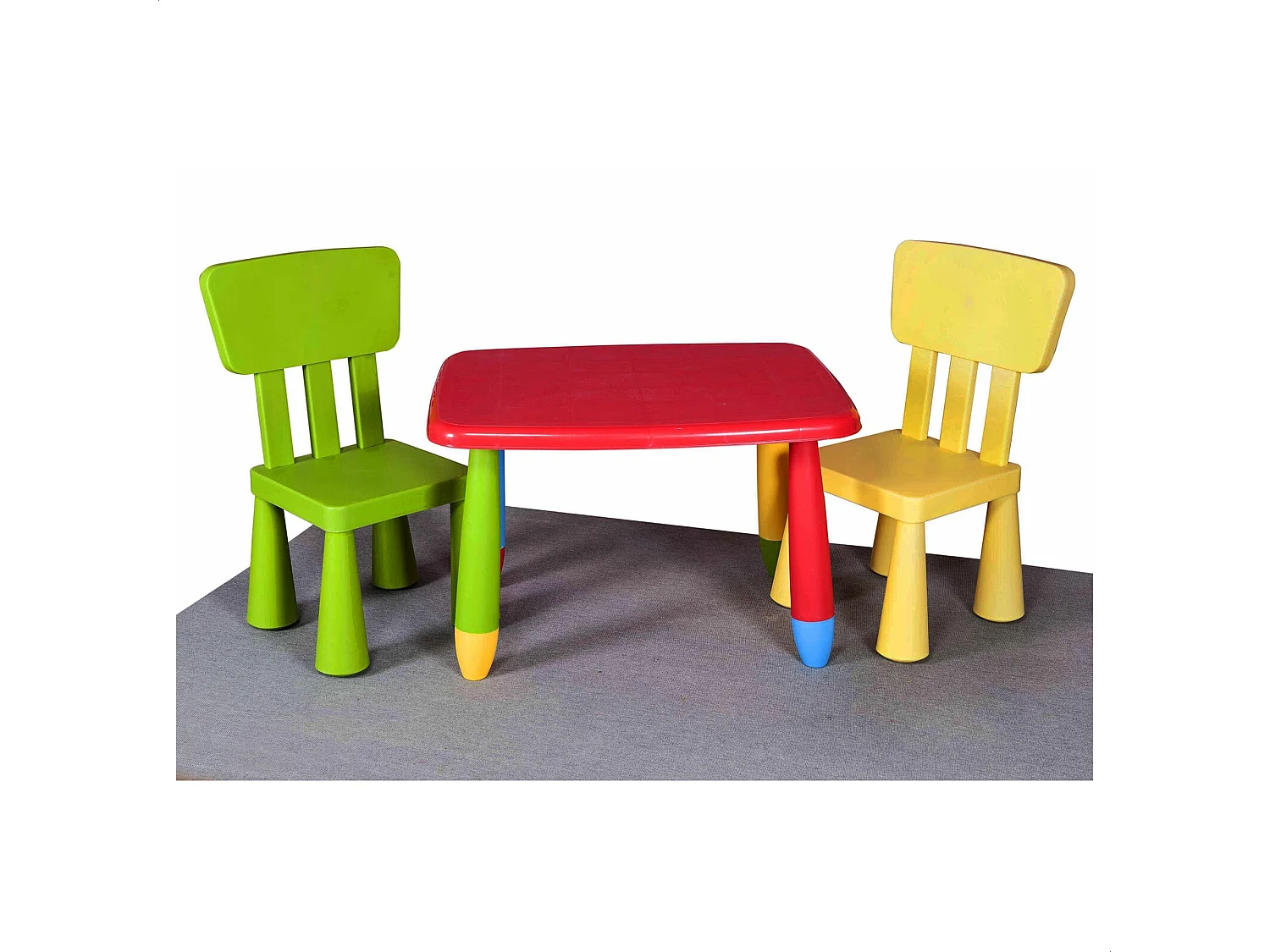 Table enfant rectangulaire rouge, en plastique, L:73 cm x F:58 cm x H:48 cm