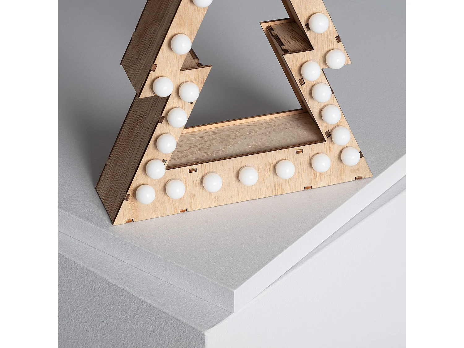 Albero di Natale Legno LED con Batteria Gaspar Naturale