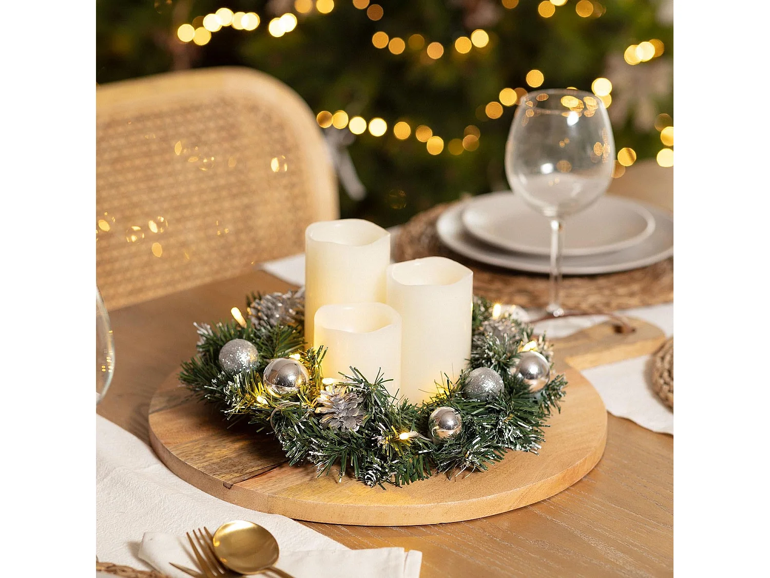 Corona di Natale LED a Pile Ornamenti Argento Karuna Argento