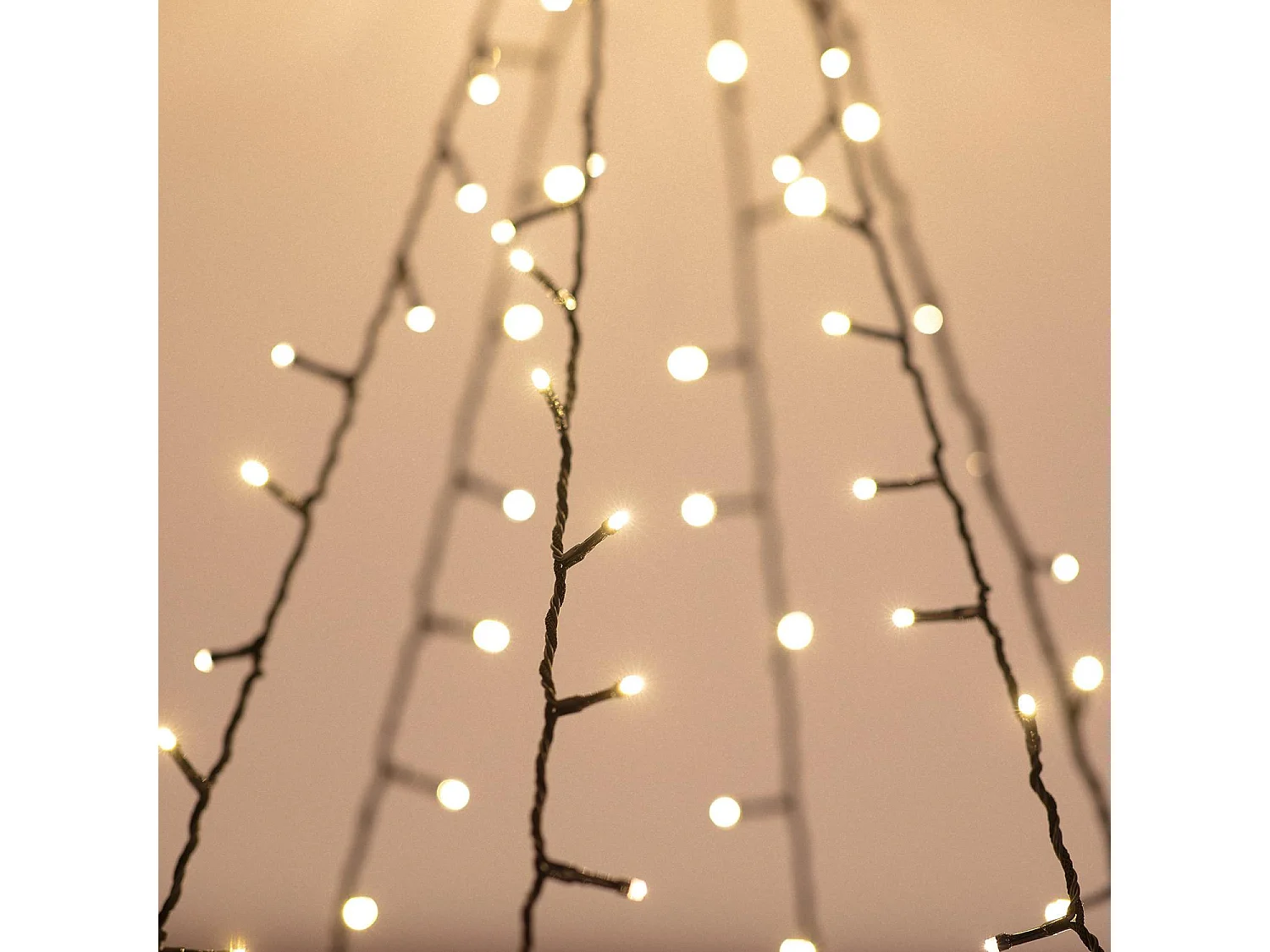 ECD Germany Fahnenmast Lichterkette, 10 Stränge-8m, 360 LED, Warmweiß für Bäume, Schwarz, IP44, Außen, Fahnenstangen Beleuchtung Außenbeleuchtung