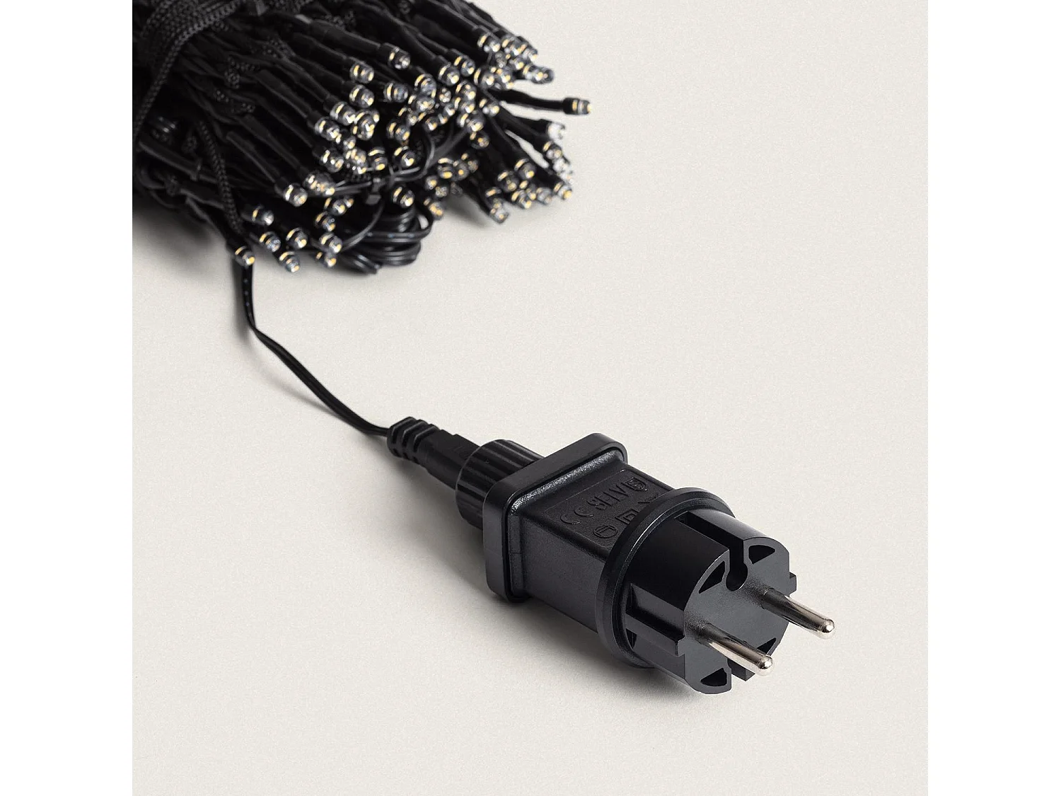 ECD Germany Fahnenmast Lichterkette, 10 Stränge-8m, 360 LED, Warmweiß für Bäume, Schwarz, IP44, Außen, Fahnenstangen Beleuchtung Außenbeleuchtung